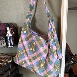 Baggu medium nylon tote in green star plaid